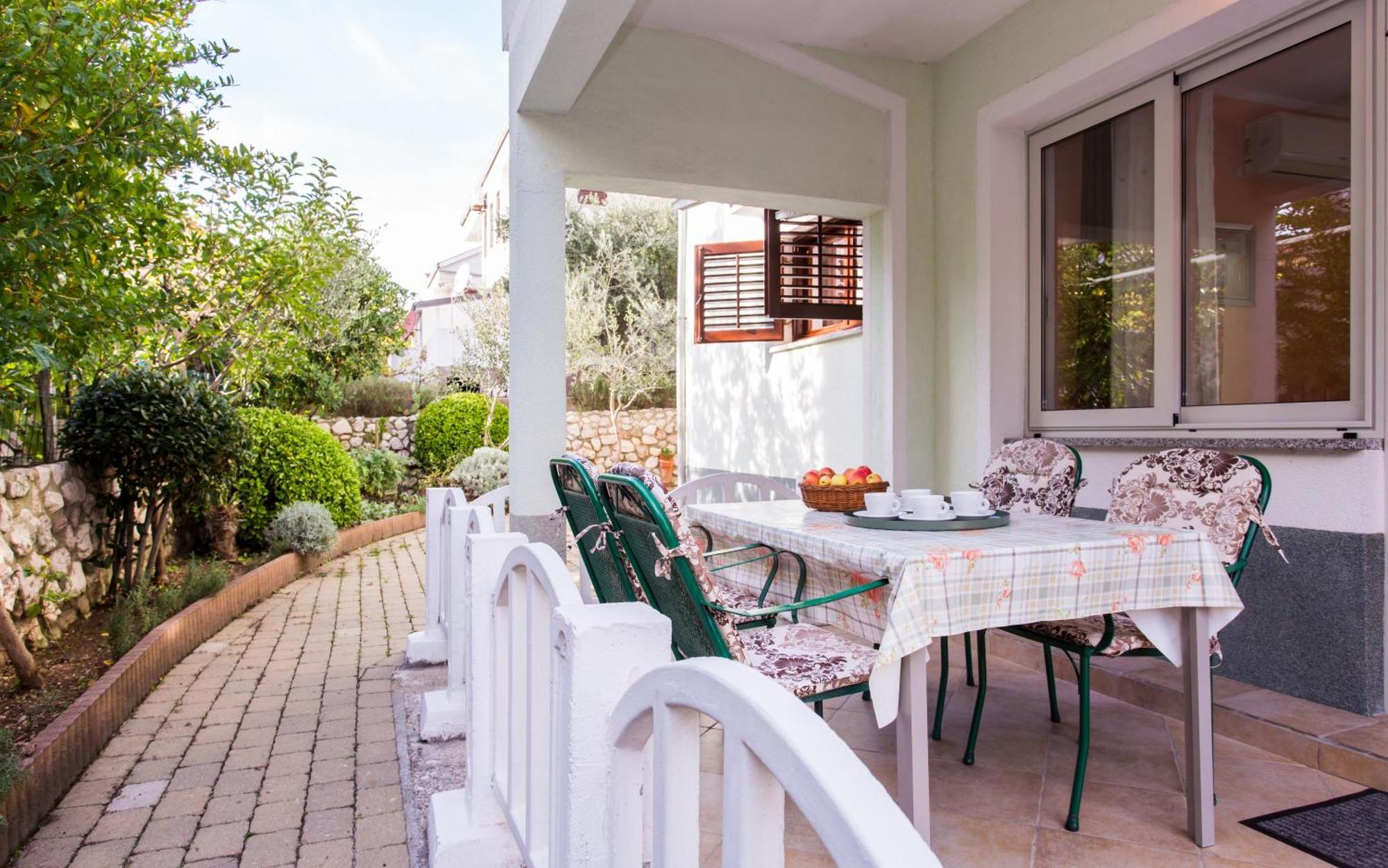 Apartments Luka 3 Башка Экстерьер фото